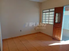 Casa com 2 Quartos para alugar, 90m² no Jardim São João Batista, São Carlos - Foto 9