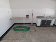 Casa com 4 Quartos para alugar, 220m² no Nossa Senhora Aparecida, Uberlândia - Foto 31