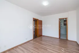 Apartamento com 3 Quartos à venda, 114m² no Jardim Planalto, Porto Alegre - Foto 2