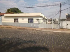 Casa de Condomínio com 2 Quartos à venda, 309m² no Presidente Roosevelt, Uberlândia - Foto 1