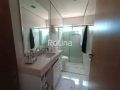 Casa de Condomínio com 4 Quartos para alugar, 315m² no Morada da Colina, Uberlândia - Foto 18
