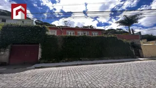 Casa com 4 Quartos à venda, 230m² no Valparaiso, Petrópolis - Foto 2