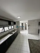 Apartamento com 4 Quartos para alugar, 204m² no Guararapes, Fortaleza - Foto 6