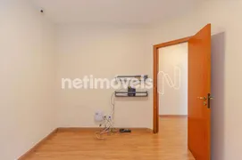 Casa com 3 Quartos à venda, 180m² no Heliópolis, Belo Horizonte - Foto 18