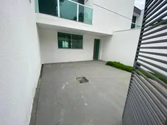 Casa com 3 Quartos à venda, 130m² no Parque Xangri La, Contagem - Foto 2