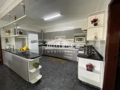 Sobrado com 3 Quartos à venda, 425m² no Chacaras Pietraroia , Londrina - Foto 6