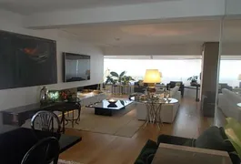 Apartamento com 3 Quartos para alugar, 250m² no Vila Suzana, São Paulo - Foto 1