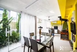 Casa de Condomínio com 3 Quartos à venda, 200m² no Verdes Campos, Porto Alegre - Foto 2