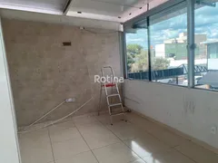 Conjunto Comercial / Sala para alugar, 30m² no Saraiva, Uberlândia - Foto 2