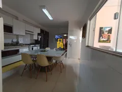 Casa com 3 Quartos à venda, 360m² no Tibery, Uberlândia - Foto 8