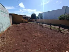 Casa com 2 Quartos para alugar, 100m² no Parque Residencial Joaquim Toledo Piza, Londrina - Foto 2