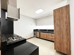 Casa com 3 Quartos à venda, 271m² no Jardim Villa Verona, Sorocaba - Foto 4