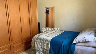 Casa com 3 Quartos à venda, 78m² no Vila São José, Taubaté - Foto 9