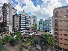 Apartamento com 3 Quartos para alugar, 89m² no Mont' Serrat, Porto Alegre - Foto 3
