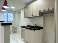 Apartamento com 2 Quartos à venda, 54m² no Vila Vardelina, Maringá - Foto 3