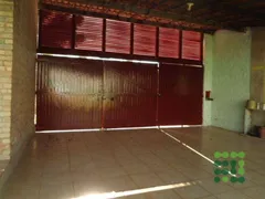 Casa com 4 Quartos para alugar, 321m² no Precabura, Eusébio - Foto 3