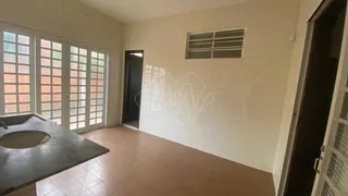 Casa Comercial com 4 Quartos para venda ou aluguel, 316m² no Jardim Santa Angelina, Araraquara - Foto 9