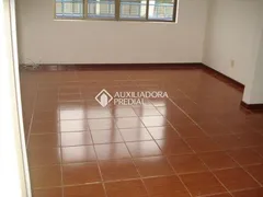 Apartamento com 2 Quartos à venda, 68m² no Jardim Itú Sabará, Porto Alegre - Foto 2