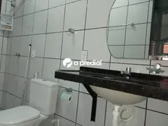 Casa com 3 Quartos para alugar, 396m² no Cajazeiras, Fortaleza - Foto 18