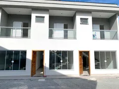 Casa de Condomínio com 2 Quartos à venda, 72m² no Balneario Copacabana, Caraguatatuba - Foto 1