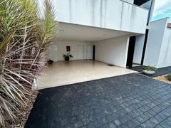 Casa com 4 Quartos à venda, 404m² no Morada da Colina, Uberlândia - Foto 3