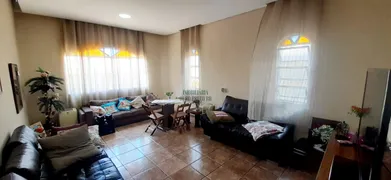 Casa com 6 Quartos à venda, 256m² no Planalto, Belo Horizonte - Foto 1