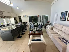 Casa de Condomínio com 3 Quartos à venda, 220m² no Vila Hollândia, Campinas - Foto 2