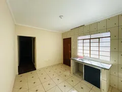 Casa com 2 Quartos para alugar, 77m² no Jardim Lírio, Tatuí - Foto 13