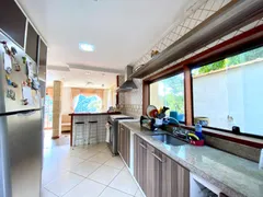 Casa com 3 Quartos à venda, 540m² no Mosela, Petrópolis - Foto 9