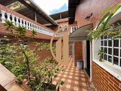 Casa com 3 Quartos à venda, 257m² no Vila Scarpelli, Santo André - Foto 1