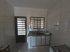 Casa com 2 Quartos para alugar, 150m² no Parque Residencial Maria Stella Faga, São Carlos - Foto 11