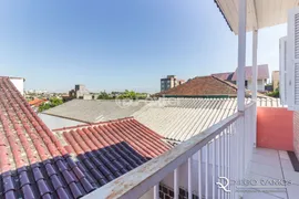 Casa com 3 Quartos à venda, 225m² no Jardim Itú Sabará, Porto Alegre - Foto 37