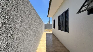 Casa com 2 Quartos à venda, 75m² no Jardim Universo, Maringá - Foto 2