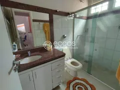 Casa com 3 Quartos à venda, 240m² no Jardim Colina, Uberlândia - Foto 10