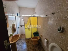Casa com 3 Quartos à venda, 270m² no Osvaldo Rezende, Uberlândia - Foto 8