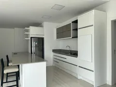 Apartamento com 3 Quartos para alugar, 134m² no Centro, Balneário Camboriú - Foto 13