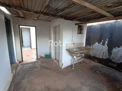 Casa com 2 Quartos à venda, 150m² no Bom Jesus, Uberlândia - Foto 17