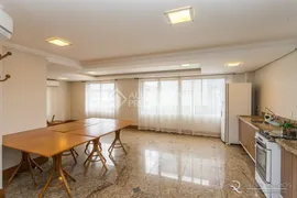 Apartamento com 2 Quartos à venda, 73m² no Passo da Areia, Porto Alegre - Foto 30