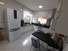 Casa de Condomínio com 4 Quartos à venda, 260m² no Loteamento Portal do Sol I, Goiânia - Foto 10