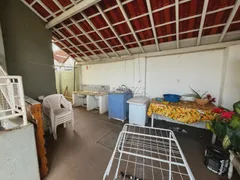 Casa com 3 Quartos para alugar, 223m² no Vila Maria Helena, Uberaba - Foto 18