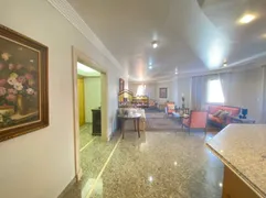Apartamento com 4 Quartos para alugar, 399m² no São Benedito, Uberaba - Foto 15