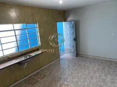 Casa com 3 Quartos à venda, 220m² no Jardim Emília, Jacareí - Foto 2