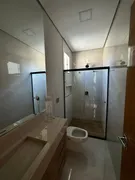 Casa de Condomínio com 3 Quartos para alugar, 240m² no Jardim Botânico, Uberlândia - Foto 4