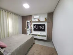 Casa de Condomínio com 3 Quartos à venda, 150m² no Jardim Holanda, Uberlândia - Foto 10