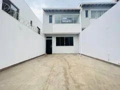 Casa com 3 Quartos à venda, 180m² no Rio Branco, Belo Horizonte - Foto 2
