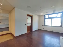 Casa Comercial com 7 Quartos para alugar, 350m² no Bela Vista, Porto Alegre - Foto 17