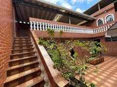 Casa com 3 Quartos à venda, 252m² no Vila Scarpelli, Santo André - Foto 8