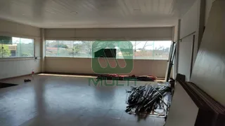 Loja / Salão / Ponto Comercial com 1 Quarto para alugar, 250m² no Alto Umuarama, Uberlândia - Foto 2