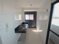 Apartamento com 3 Quartos para alugar, 55m² no Umuarama, Uberlândia - Foto 6