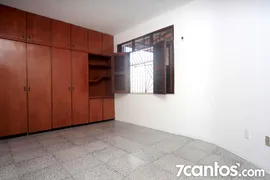 Casa com 3 Quartos para alugar, 191m² no Guararapes, Fortaleza - Foto 12
